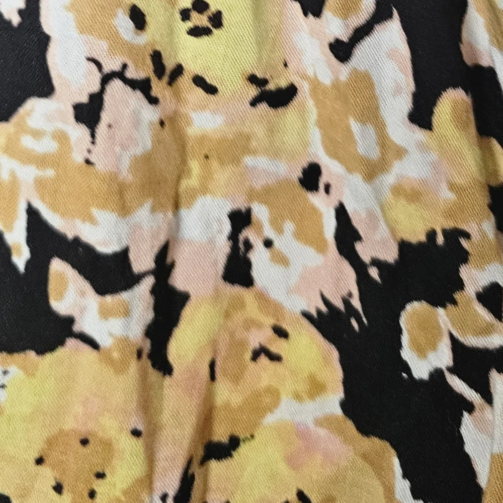 Volcom Pants Large Butter Yellow & Black Flare Leg NWT